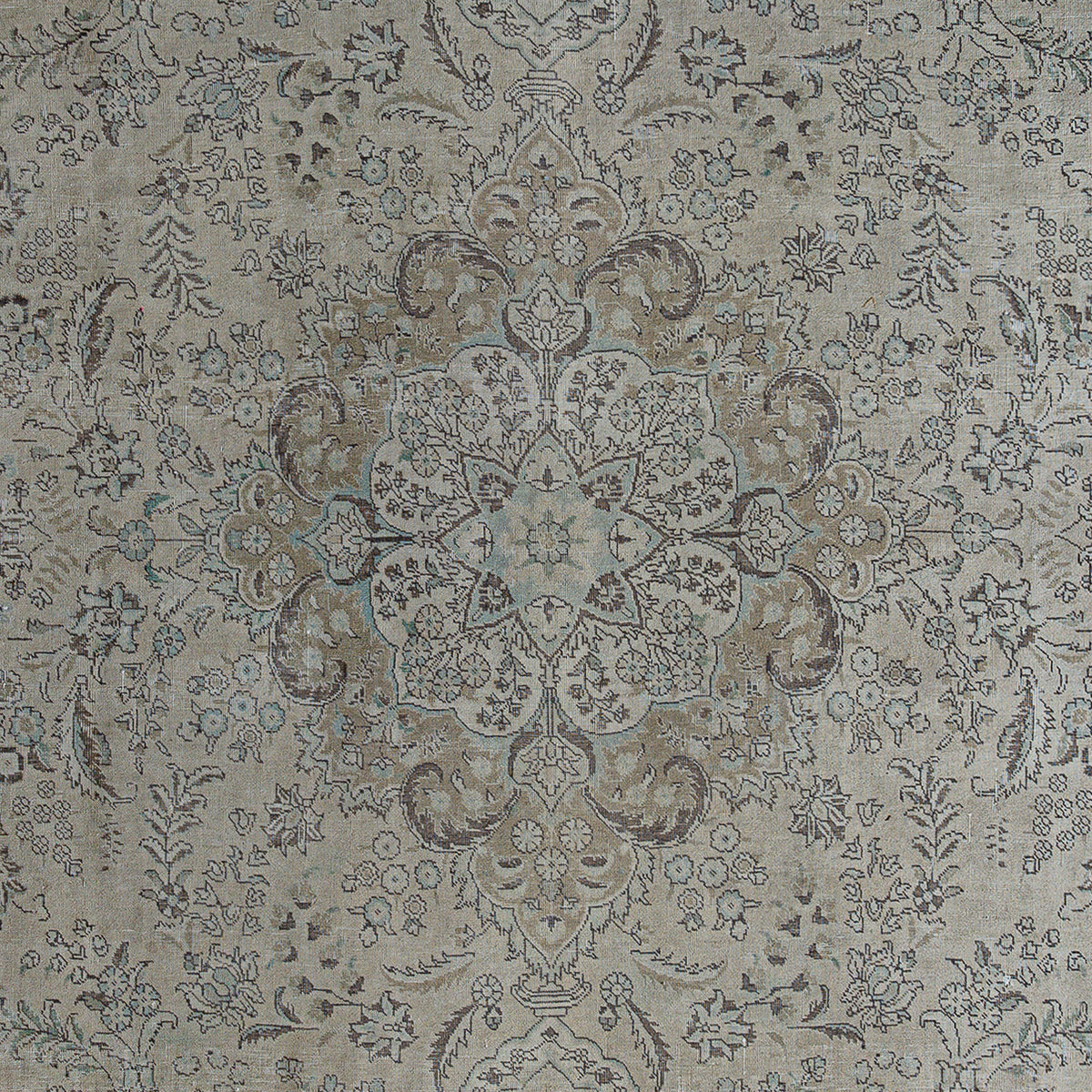 Hand-knotted Wool Persian Vintage Rug 285cm x 387cm